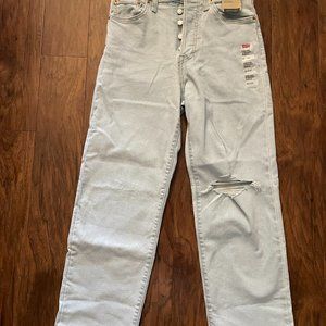 High waisted Levi's Light Wash Jeans